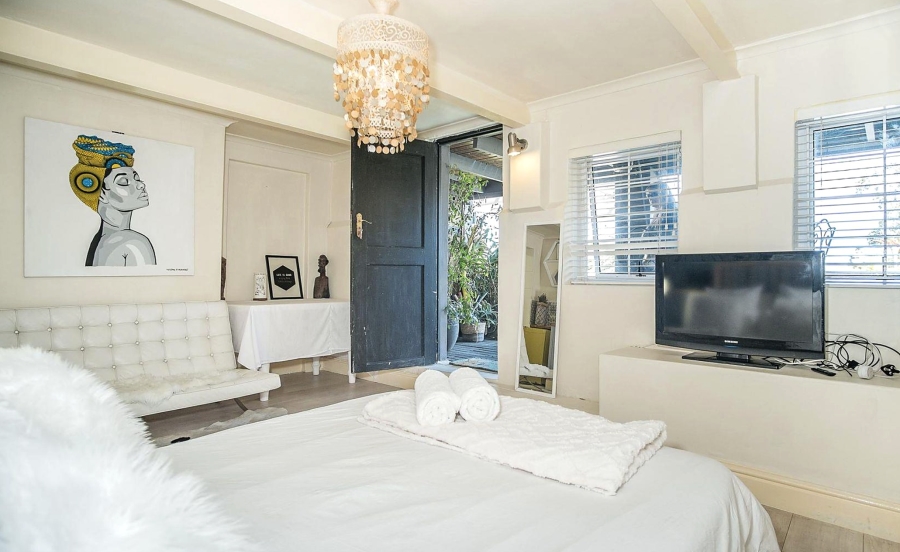 12 Bedroom Property for Sale in Bakoven Western Cape